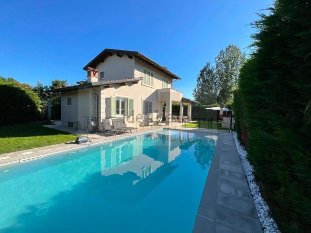 Case e ville in vendita di 190 m²