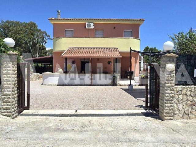 Case e ville in vendita di 190 m²