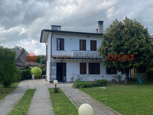 Villetta indipendente in vendita di 160 m² in Via Cà Mignola Vecchia