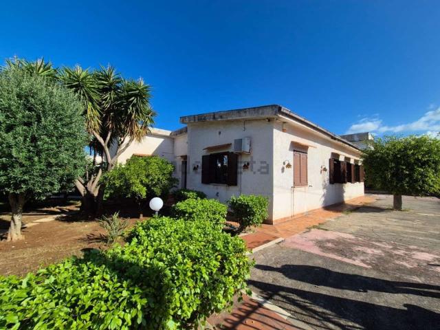 Case e ville in vendita di 190 m² in Via Ciachea