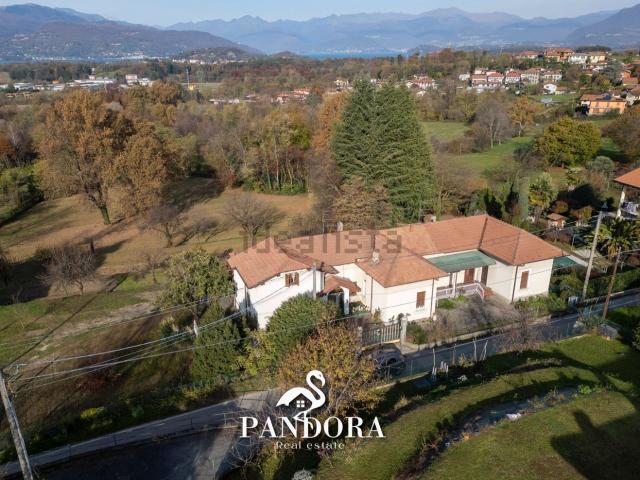 Case e ville in vendita di 190 m² in Via G. Matteotti, 466
