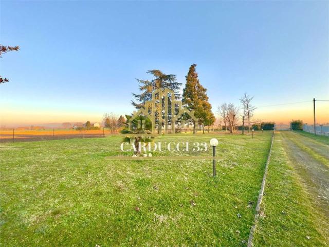 Case e ville in vendita di 190 m² in Strada Statale per Alessandria
