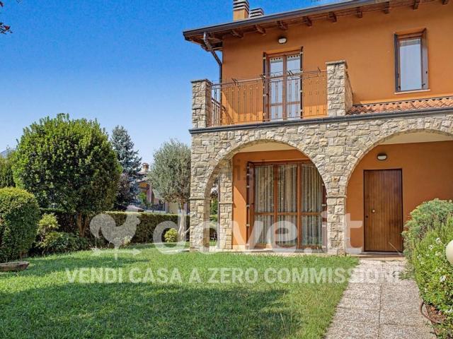 Case e ville in vendita di 190 m² in Via dei Mille, 33