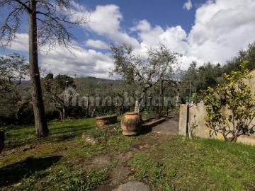 Case e ville in vendita di 190 m² in Via delle Pille, 56