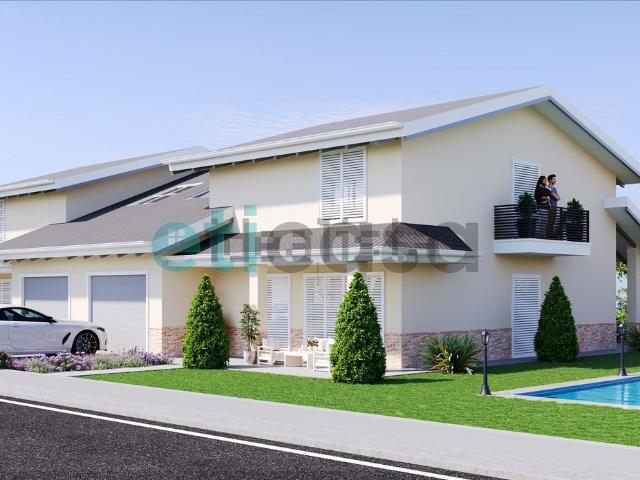 Case e ville in vendita di 190 m² in Via Fornace