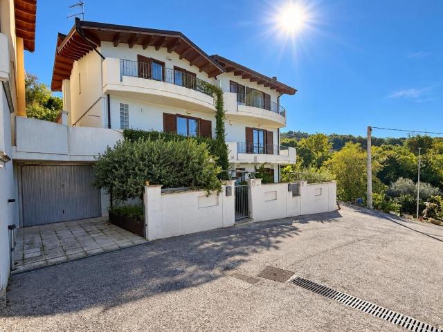 Case e ville in vendita di 190 m² in Via Fiume Tavo