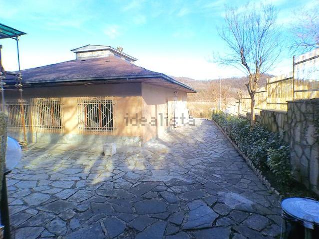 Case e ville in vendita di 190 m² in Via Molino