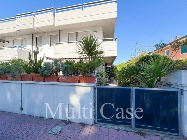 Case e ville in vendita di 190 m² in Via San Giovanni Bosco, 172
