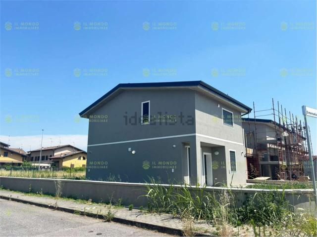 Case e ville in vendita di 190 m² in Via Papa Karol Wojtyla