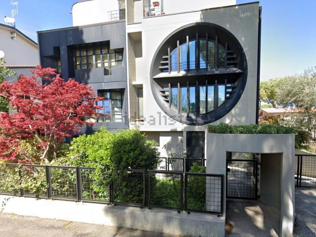 Case e ville in vendita di 190 m² in Via Piero Gobetti