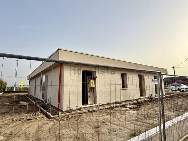 Case e ville in vendita di 190 m² in Via Rovigo