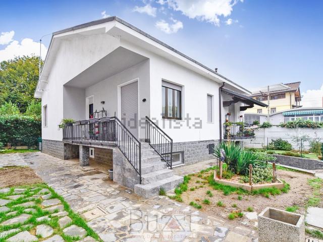 Case e ville in vendita di 190 m² in Via Ruggero Leoncavallo, 7