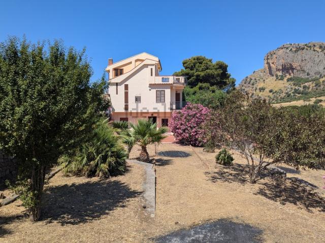 Case e ville in vendita di 190 m² in Contrada Croce