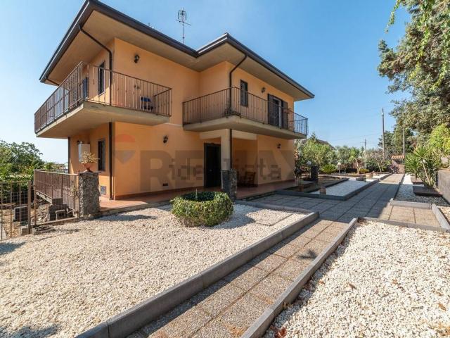 Case e ville in vendita di 191 m²