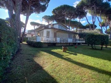 Case e ville in vendita di 191 m² in Via Astoria