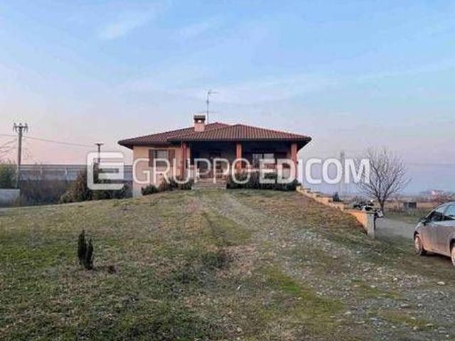Case e ville in vendita di 191 m² in Via Monte Grappa