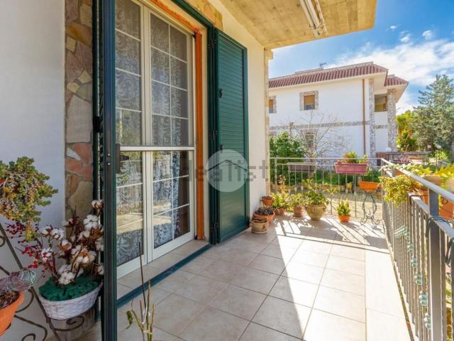 Case e ville in vendita di 191 m² in Via Stellamarina