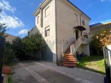 Case e ville in vendita di 192 m² in Via della Pineta