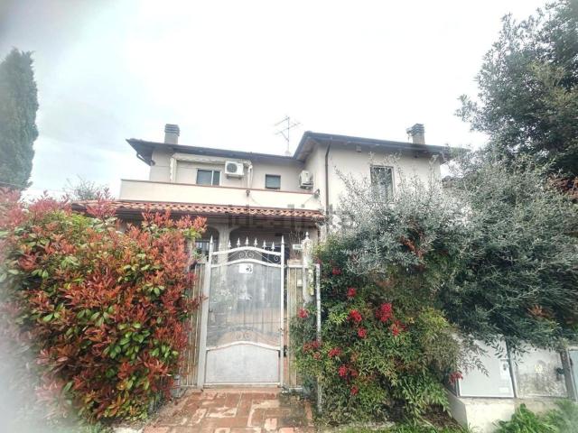 Case e ville in vendita di 193 m²