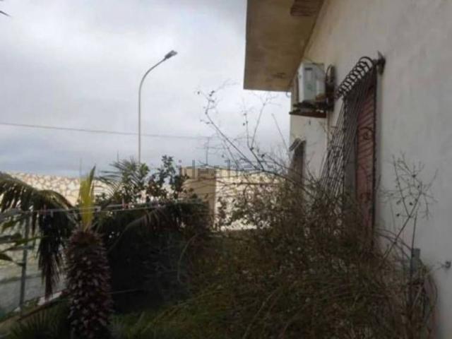 Case e ville in vendita di 193 m² in Via Cavaliere