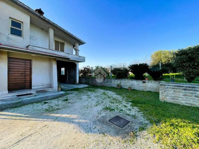 Case e ville in vendita di 193 m² in Via John Fitzgerald Kennedy, 64