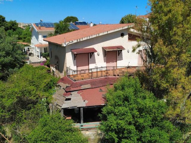 Case e ville in vendita di 193 m² in Strada Statale 113 Settentrionale Sicula