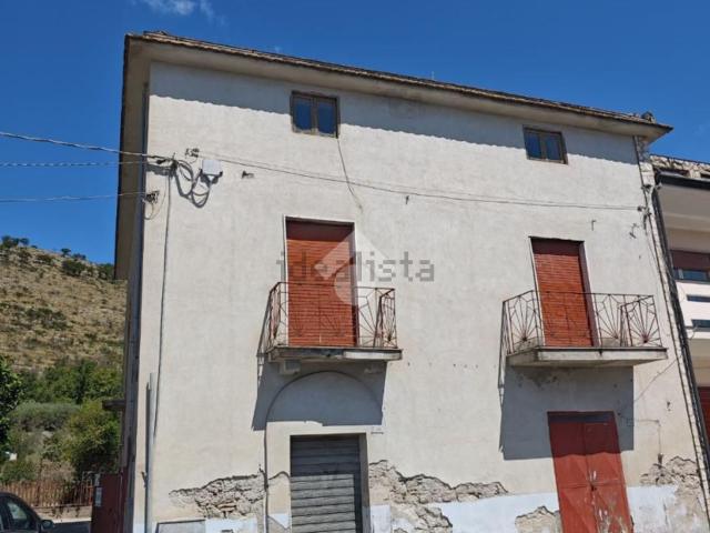 Case e ville in vendita di 194 m² in Via Francesco Baracca, 1048