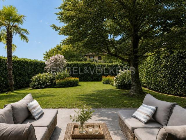 Case e ville in vendita di 194 m² in Via XXV Aprile, 32