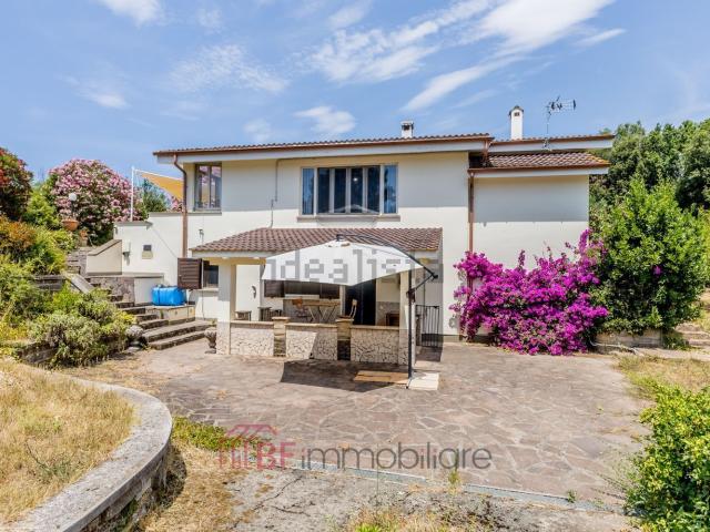 Case e ville in vendita di 195 m²