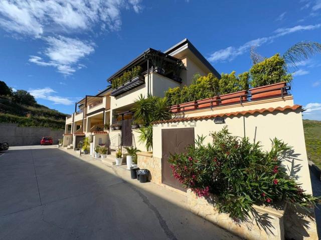 Case e ville in vendita di 195 m²