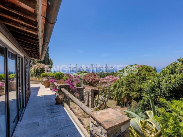 Case e ville in vendita di 195 m² in Località Molino