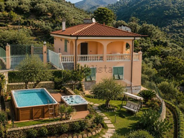 Case e ville in vendita di 195 m² in Strada Madonna del Carmine
