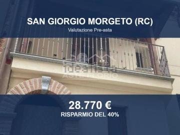 Case e ville in vendita di 196 m² in Via Sorrenti, 2