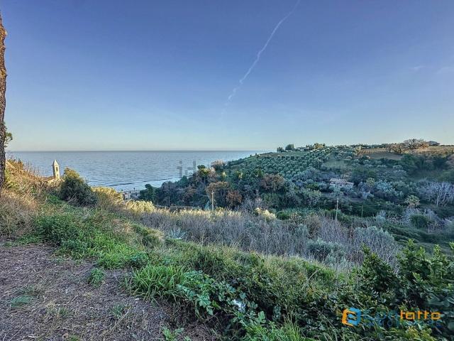 Case e ville in vendita di 196 m² in Contrada Sant&apos Andrea