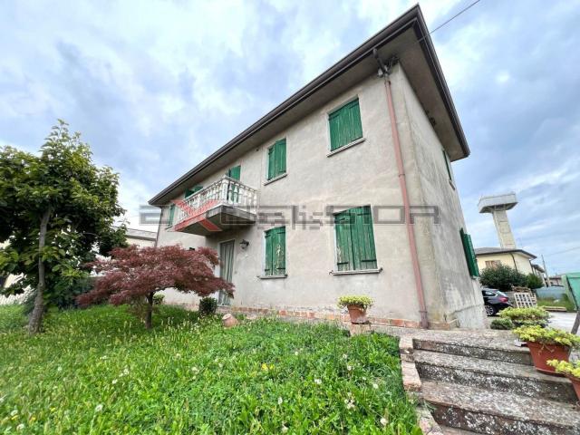 Case e ville in vendita di 196 m² in Località Fossacoccola, 2