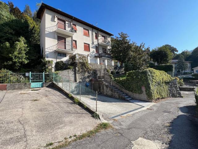 Case e ville in vendita di 197 m² in Via Vittorio Veneto, 5
