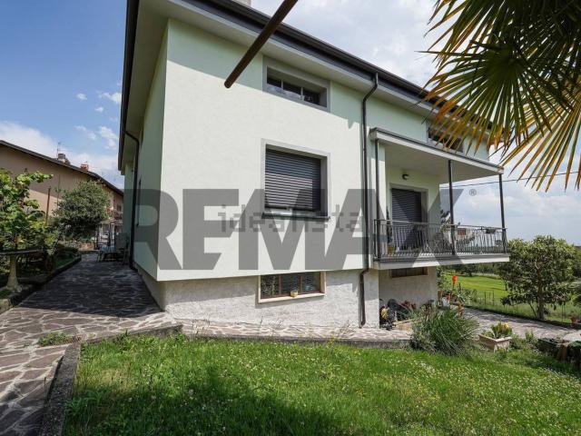 Case e ville in vendita di 198 m²