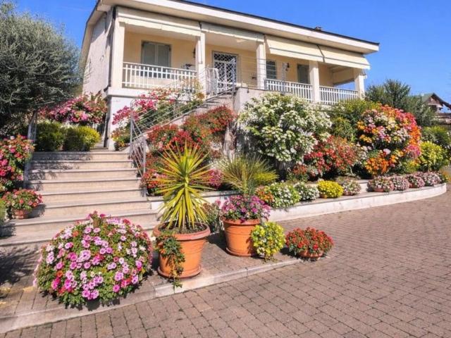 Case e ville in vendita di 198 m² in Via Giuseppe Verdi, 8