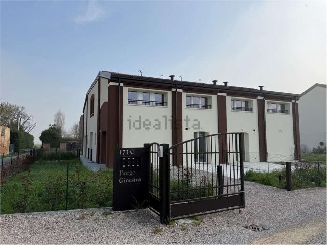 Case e ville in vendita di 198 m² in Via della Ginestra, 173