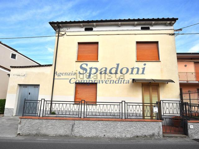 Case e ville in vendita di 199 m²