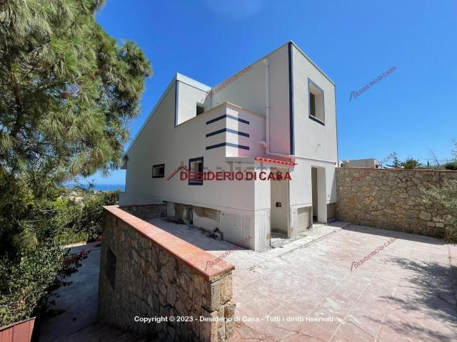 Case e ville in vendita di 199 m² in Contrada Ponte di Chiavetta