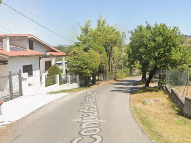 Case e ville in vendita di 2000 m² in Contrada Mampioppo