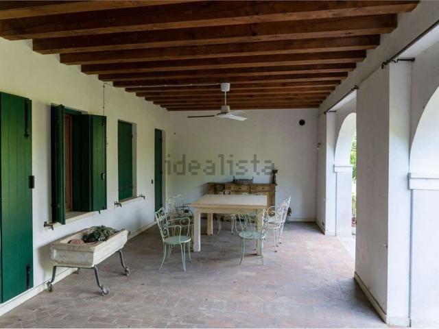 Case e ville in vendita di 2000 m² in Via Bonisiolo, 4