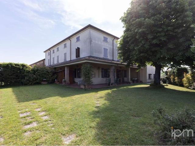 Case e ville in vendita di 200 m²