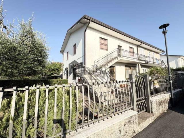 Case e ville in vendita di 200 m²