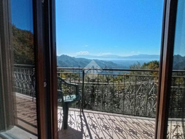 Case e ville in vendita di 200 m²