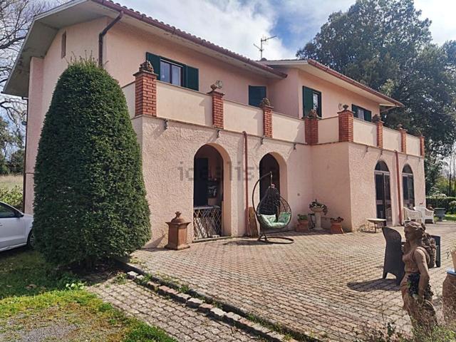 Case e ville in vendita di 200 m²