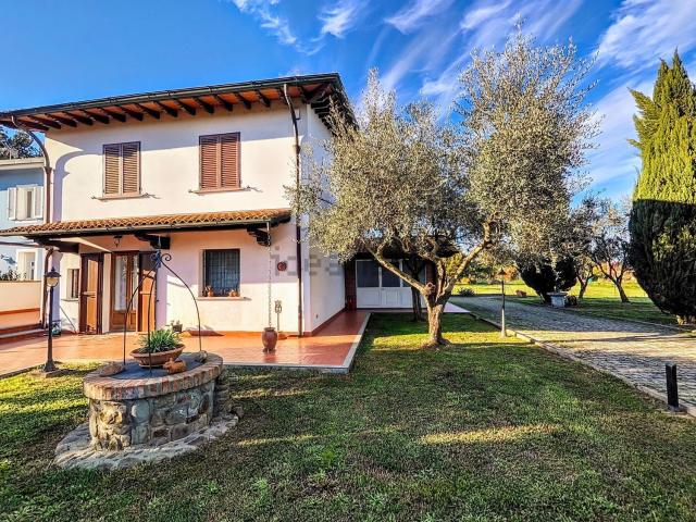 Case e ville in vendita di 200 m²