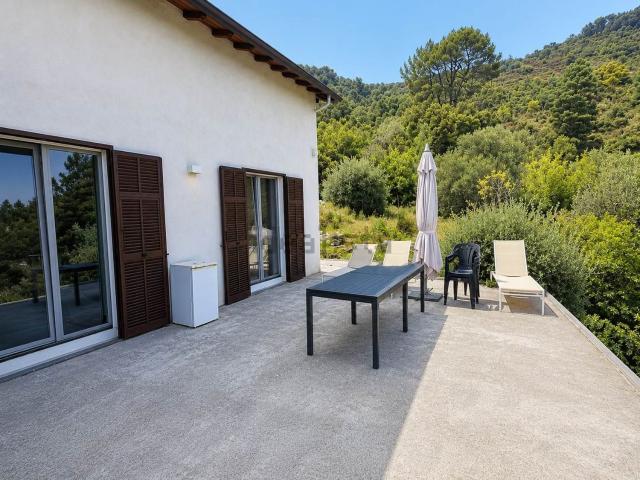 Case e ville in vendita di 207 m²