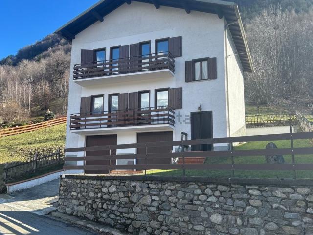 Case e ville in vendita di 200 m²